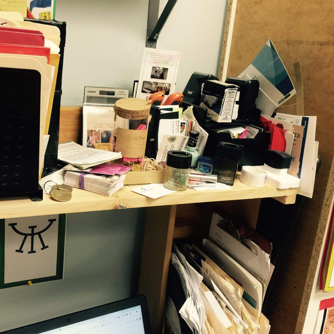 6 Tips to get your desk cleared off - Steel Pony